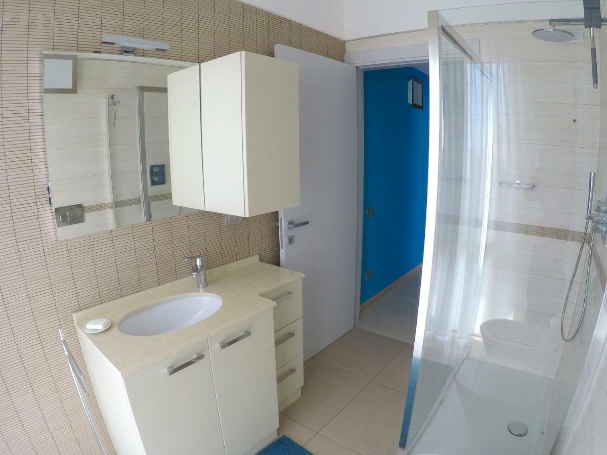 Levante Appartamento Di Pregio, Terrazza E Vista Panoramica Sul Mare E La Citta Viareggio Buitenkant foto