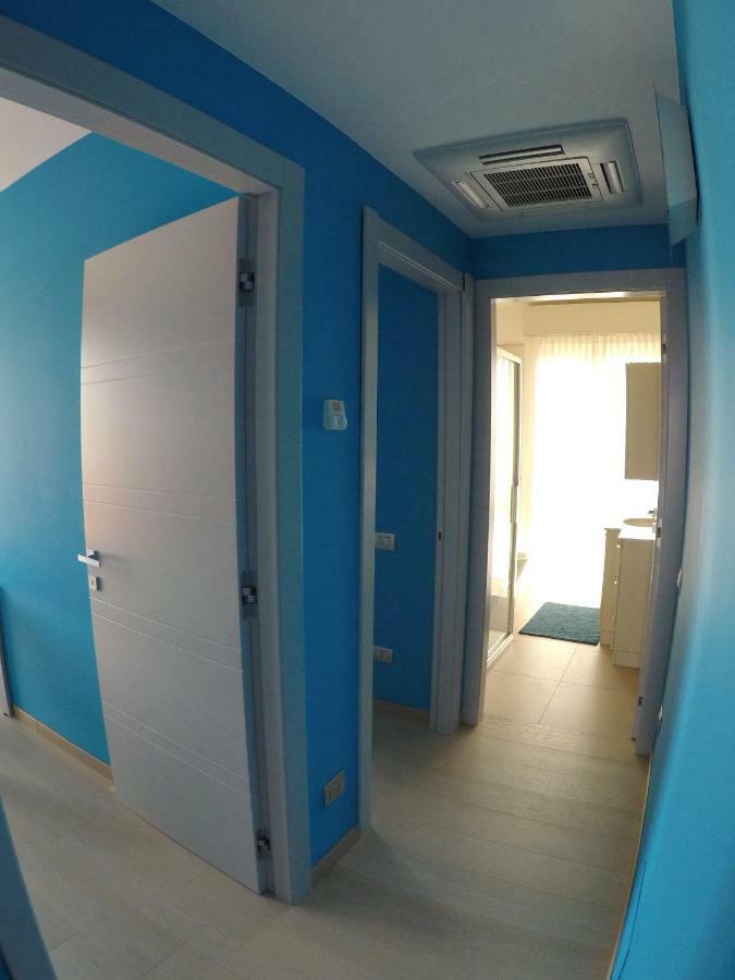 Levante Appartamento Di Pregio, Terrazza E Vista Panoramica Sul Mare E La Citta Viareggio Buitenkant foto